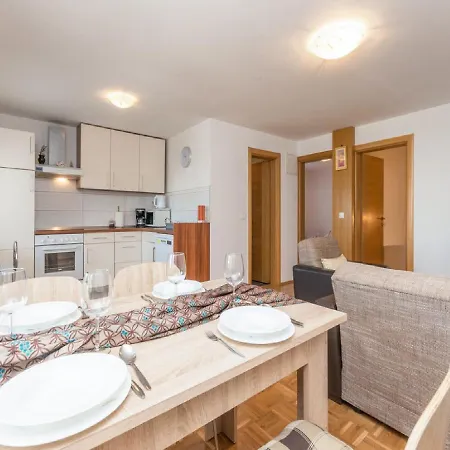 Lilly Apartamento *
